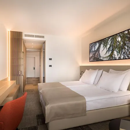 Hotel Eden 4*