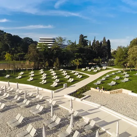 Eden Hotel 4*