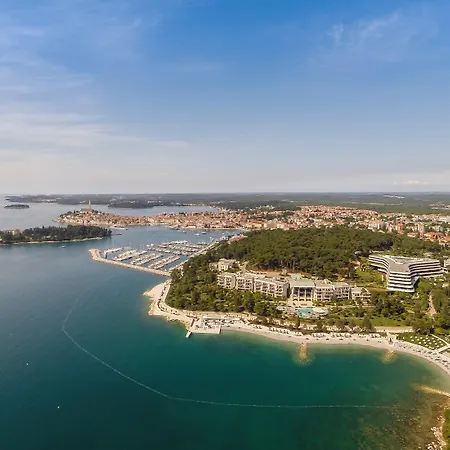 Eden By Maistra Collection