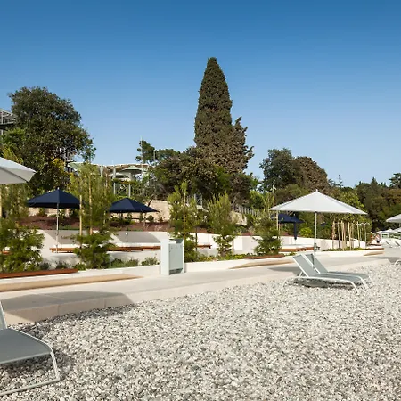 Eden 4*