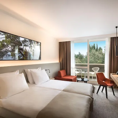 Eden Hotel