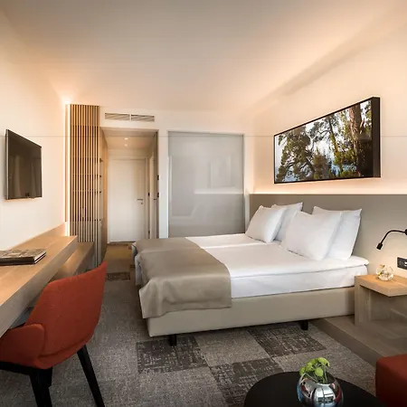 Eden Hotel