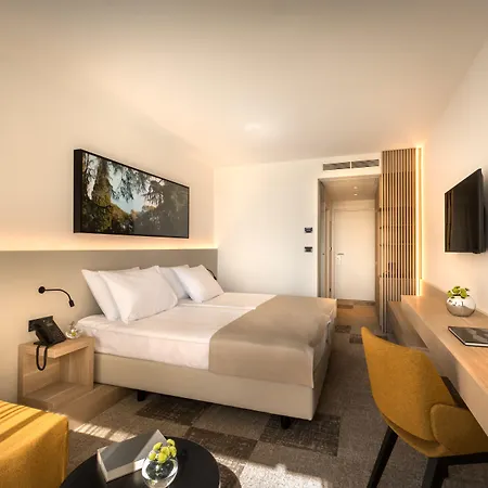 Eden By Maistra Collection 4*