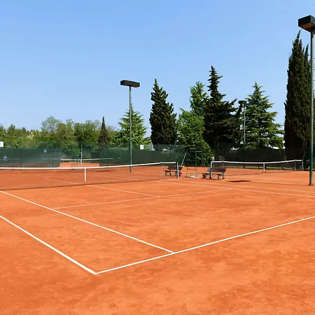 ホテル Eden By Maistra Collection ロヴィニ