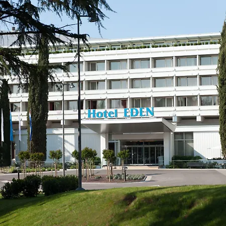 ホテル Eden By Maistra Collection 4*