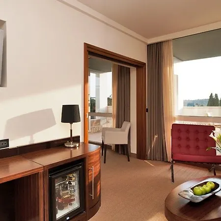 Hotel Eden 4*