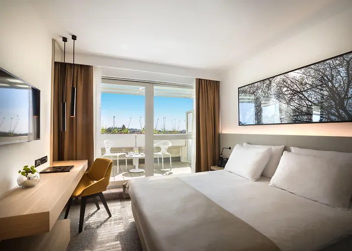 Hotel Eden By Maistra Collection 4*