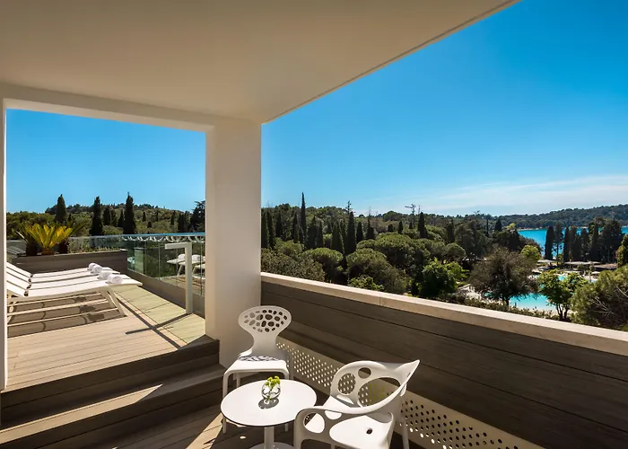 Hotel Eden By Maistra Collection 4*