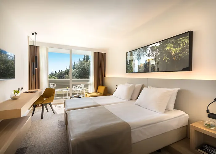 Hotel Eden By Maistra Collection 4*